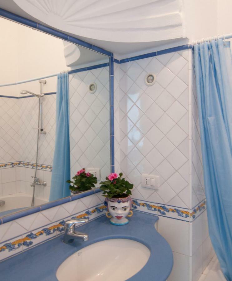 Casa Il Capriccio, Spiaggia Grande Positano Villa Luaran gambar