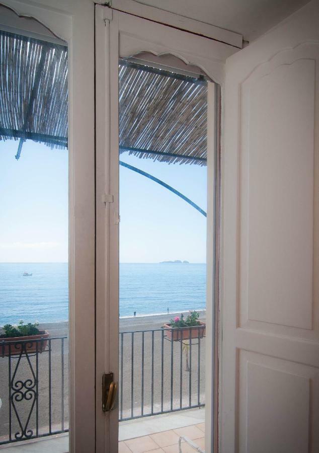 Casa Il Capriccio, Spiaggia Grande Positano Villa Luaran gambar
