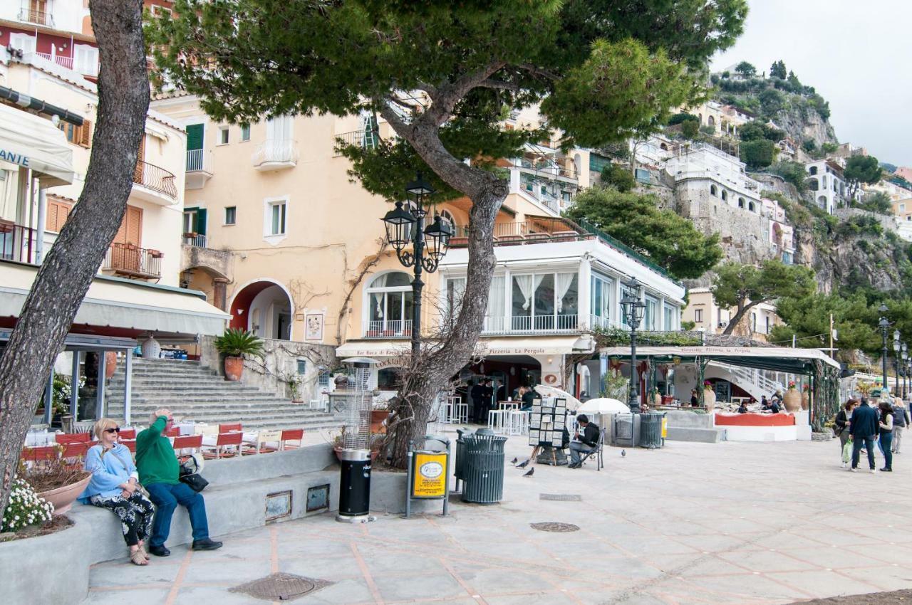 Casa Il Capriccio, Spiaggia Grande Positano Villa Luaran gambar