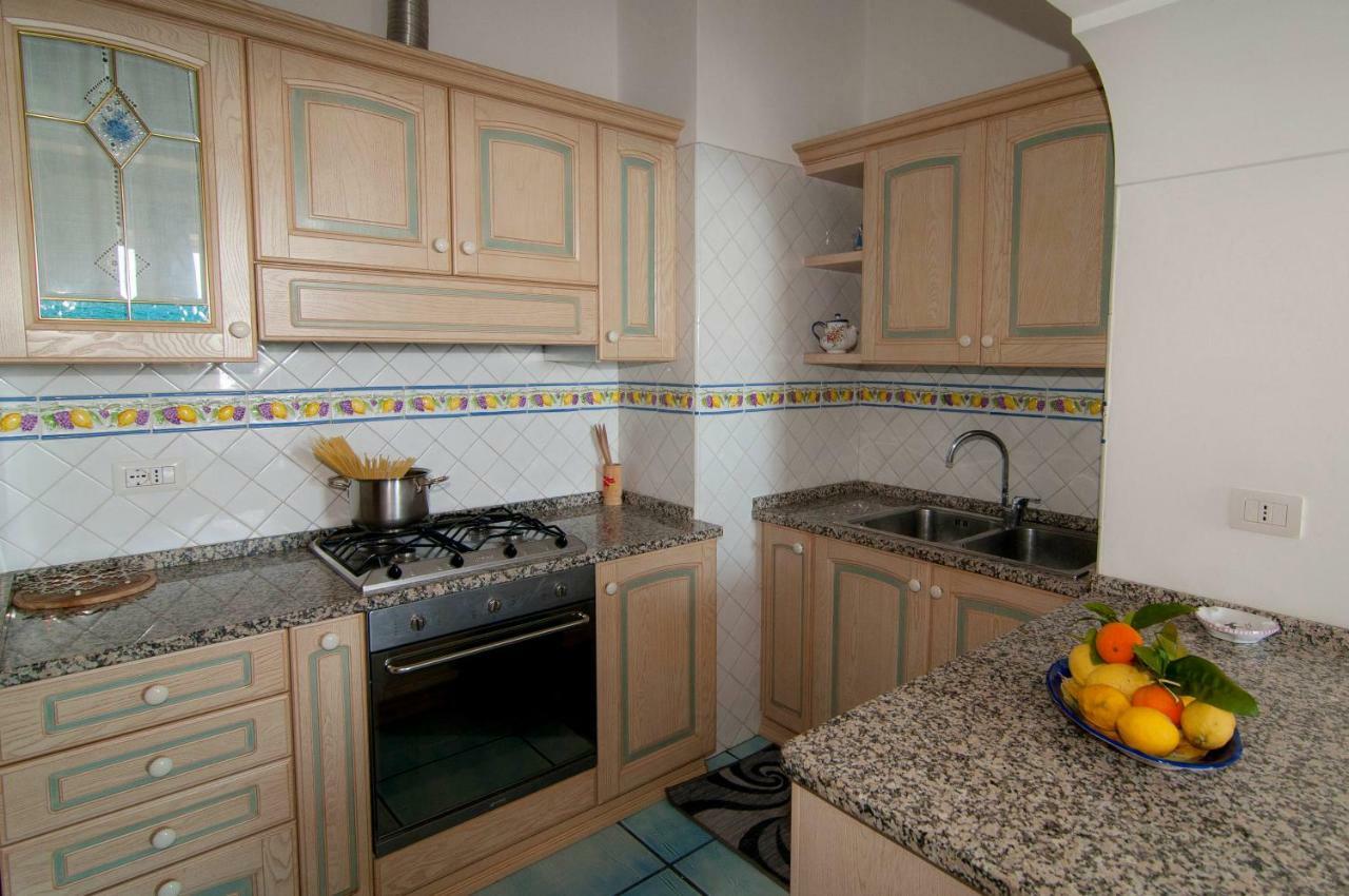Casa Il Capriccio, Spiaggia Grande Positano Villa Luaran gambar